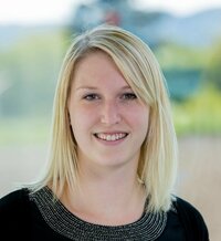 Ines Andrä Ines Andrä is head the inside sales department for passive components